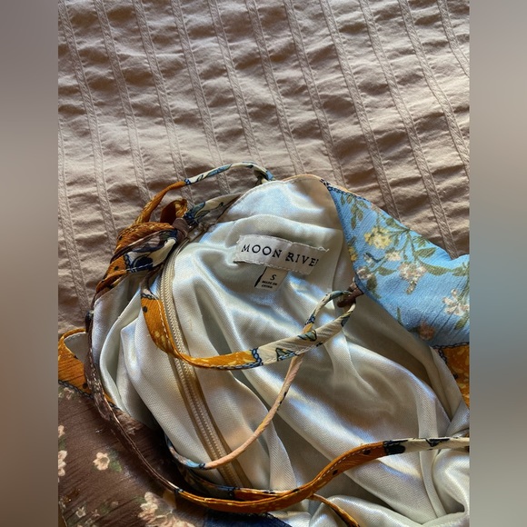 Patterned maxi dress - Picture 3 of 4